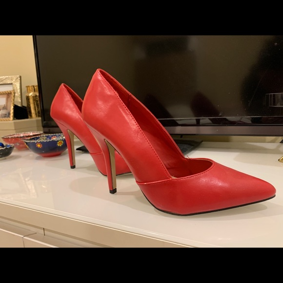 Red stilettos worn once! - Picture 5 of 5